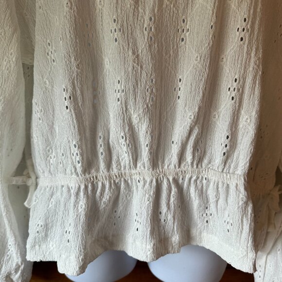 NWT H&M White Eyelet Pullover Top w/Peplum Size 2XL - Picture 4 of 12